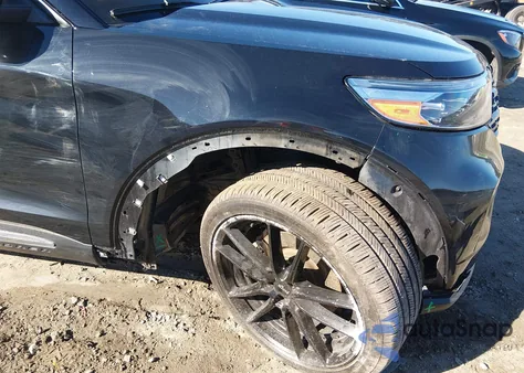 2022 Ford Explorer Xlt z USA, uszkodzony, nr VIN 1FMSK7DH4NGA13064